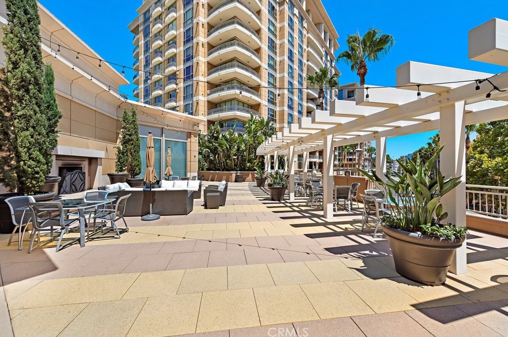 5082 Scholarship, Irvine CA  92612-5695 exterior