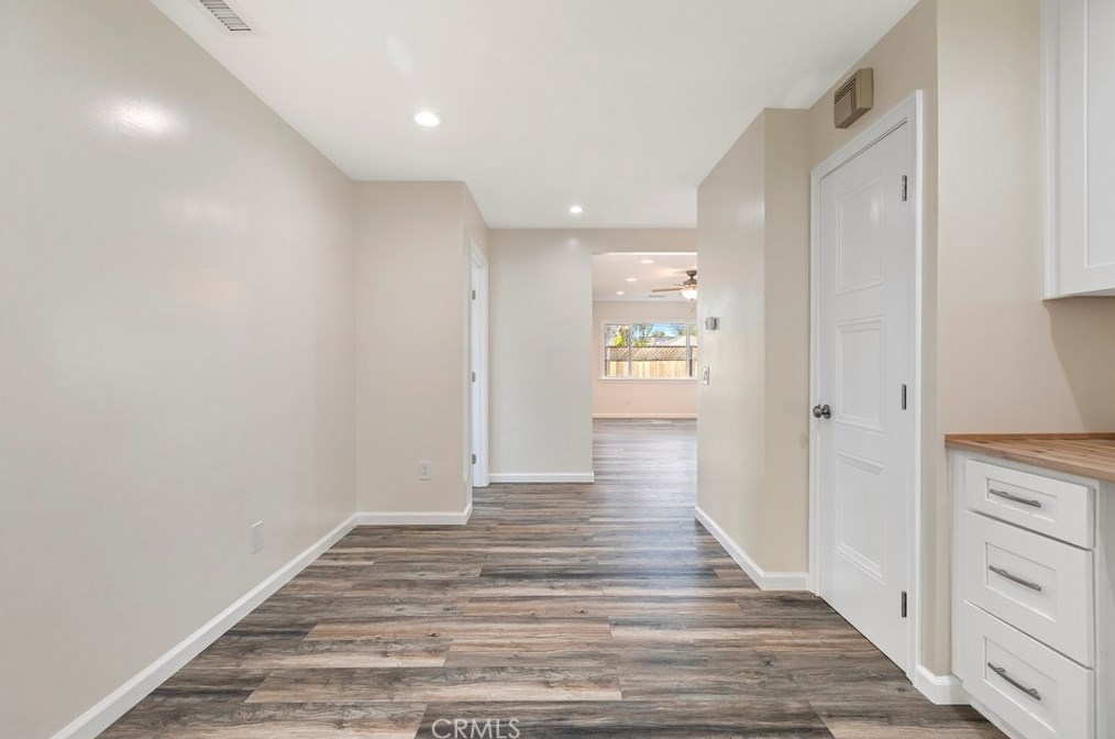 2063 President Pl, Costa Mesa CA  92627-4013 exterior