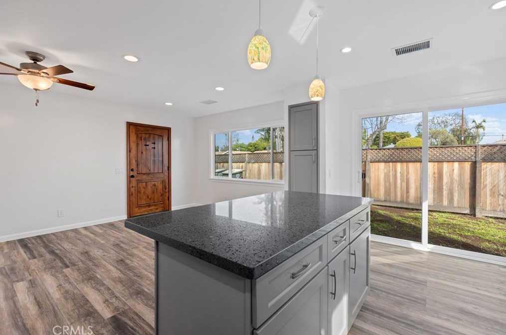 2063 President Pl, Costa Mesa CA  92627-4013 exterior