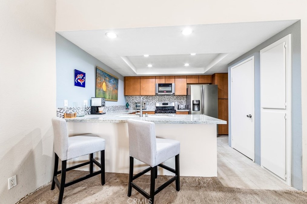 4861 Lago Dr #307, Huntington Beach, CA 92649