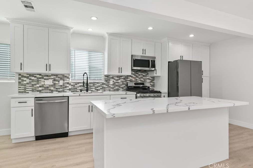 22112 Horst Ave, Lakewood, CA 90716
