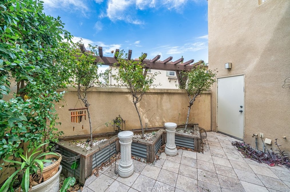 103 Canal, Irvine CA  92620-2803 exterior