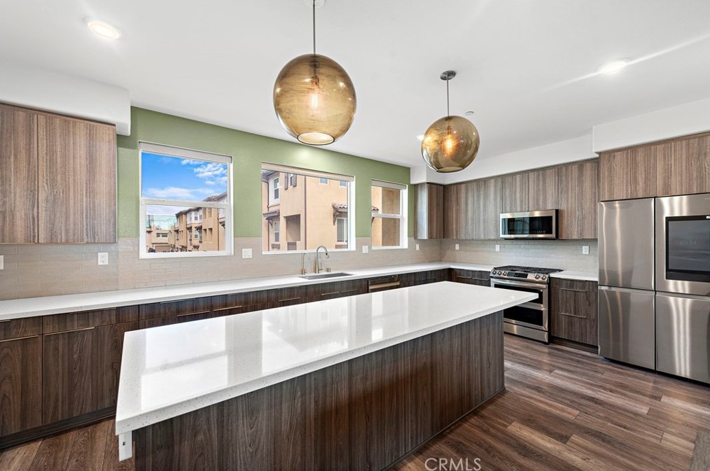 8267 Page St, Buena Park, CA 90621-3817
