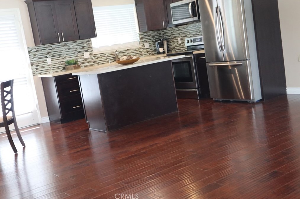 583 Avenida Majorca, Laguna Beach CA  92637-6705 exterior