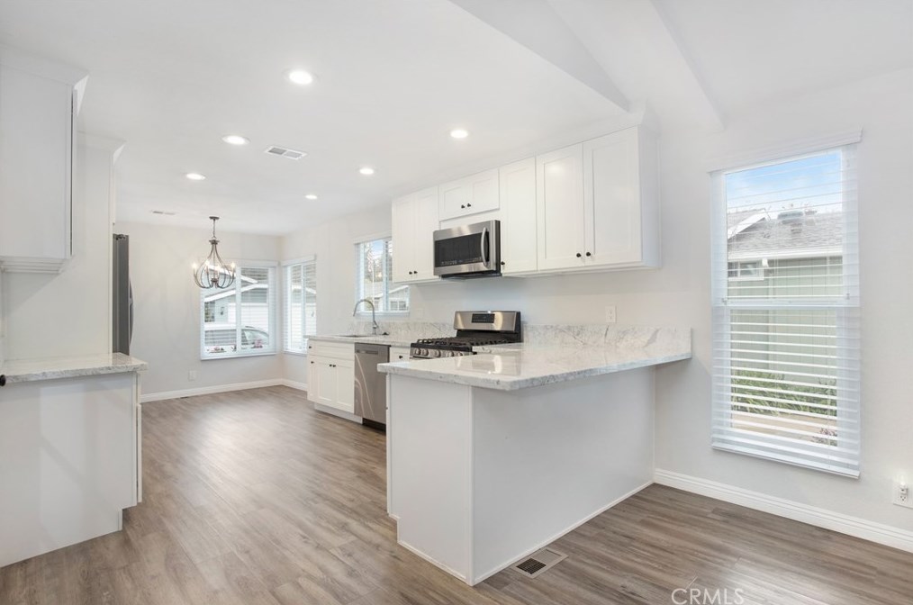 2508 Park Lake, Santa Ana, CA 92705