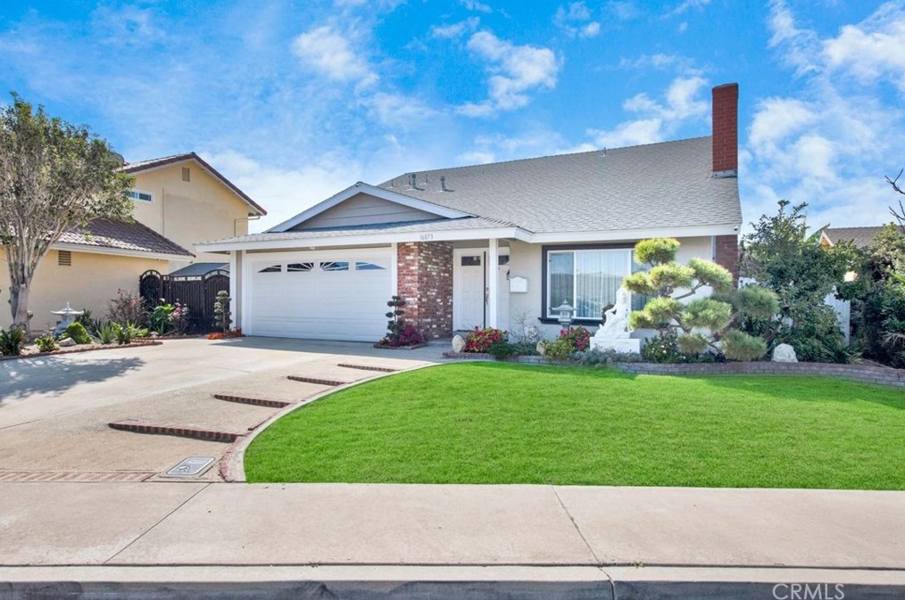 16073 Redwood St, Santa Ana, CA 92708
