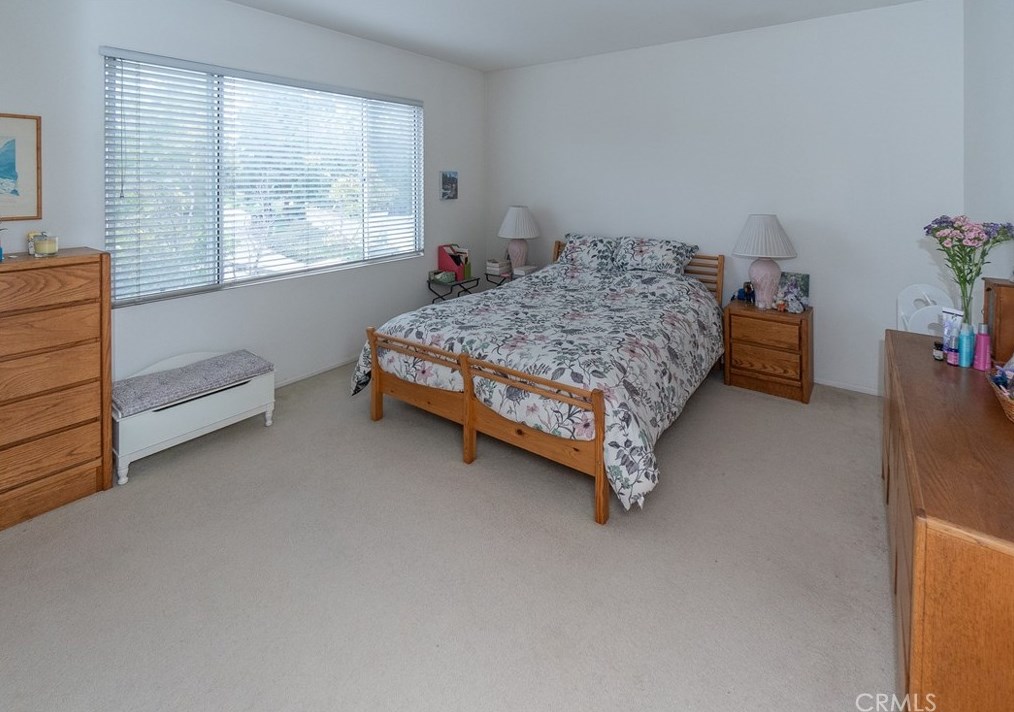 2 Santa Eugenia, Irvine CA  92606-8871 exterior