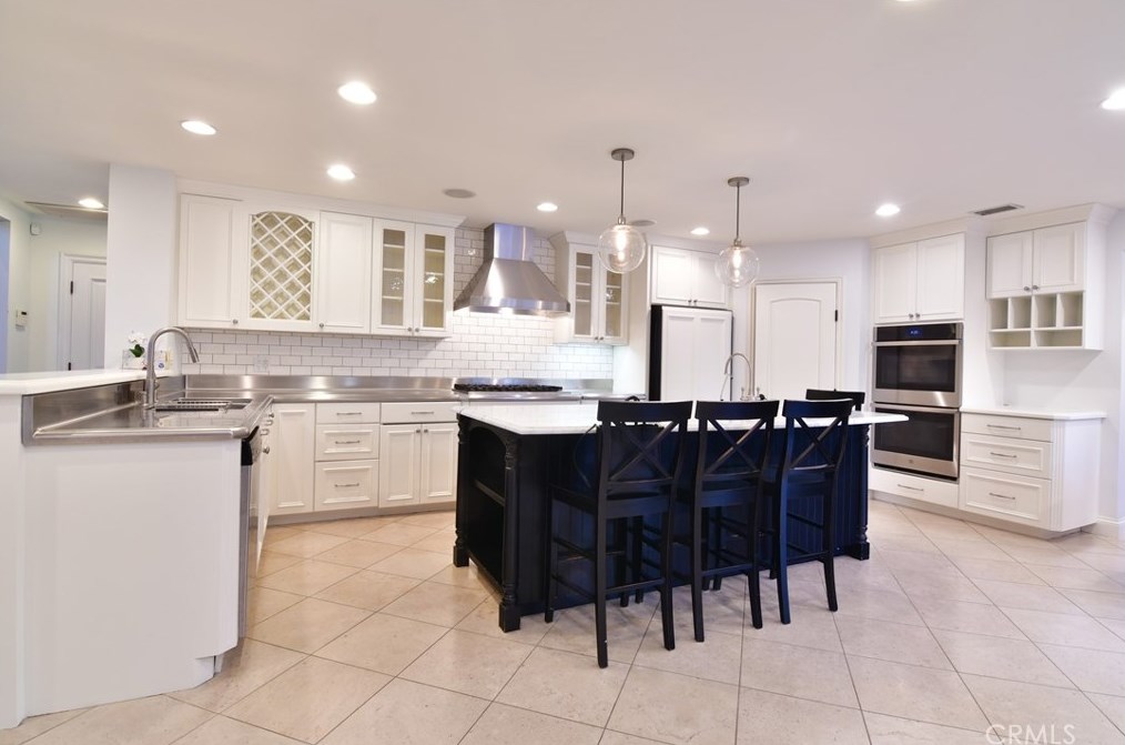 19282 Sierra Inez Rd, Irvine, CA 92603