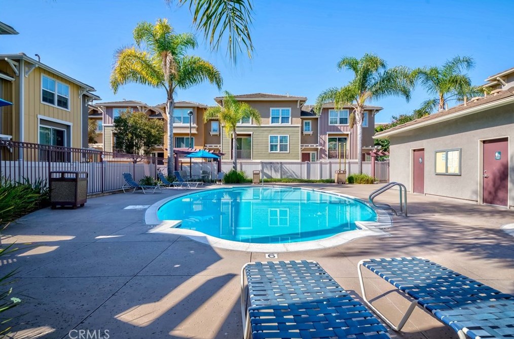 3538 Torrance Blvd, Torrance CA  90503-4851 exterior
