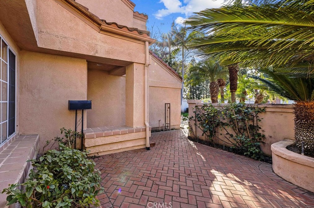 7 Cosenza, Irvine CA  92614-5344 exterior