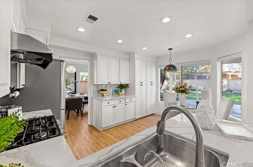 7 Cosenza, Irvine CA  92614-5344 exterior