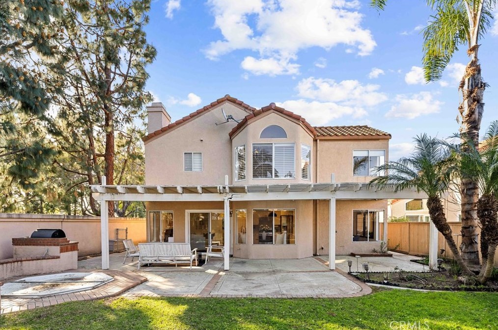 7 Cosenza, Irvine CA  92614-5344 exterior