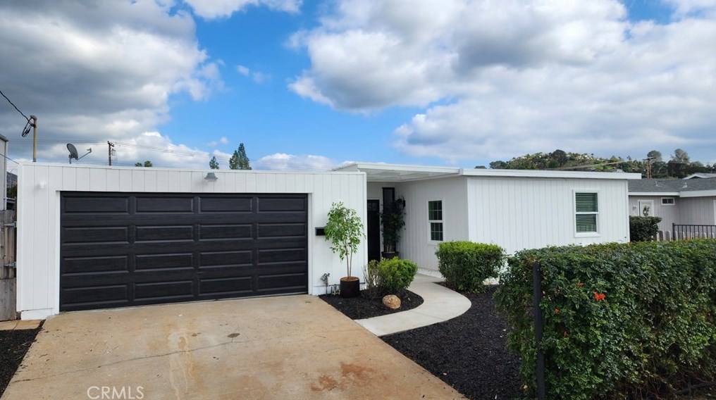 749 Ellen Ln, El Cajon, CA 92019-2619