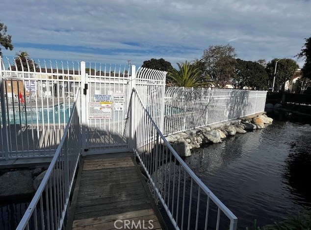 4852 Cabana Dr, Huntington Beach CA  92649-5410 exterior