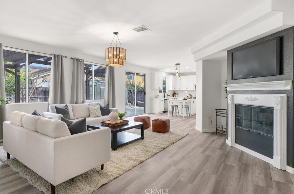 5567 Annandale Pl, Corona, CA 92880-7261