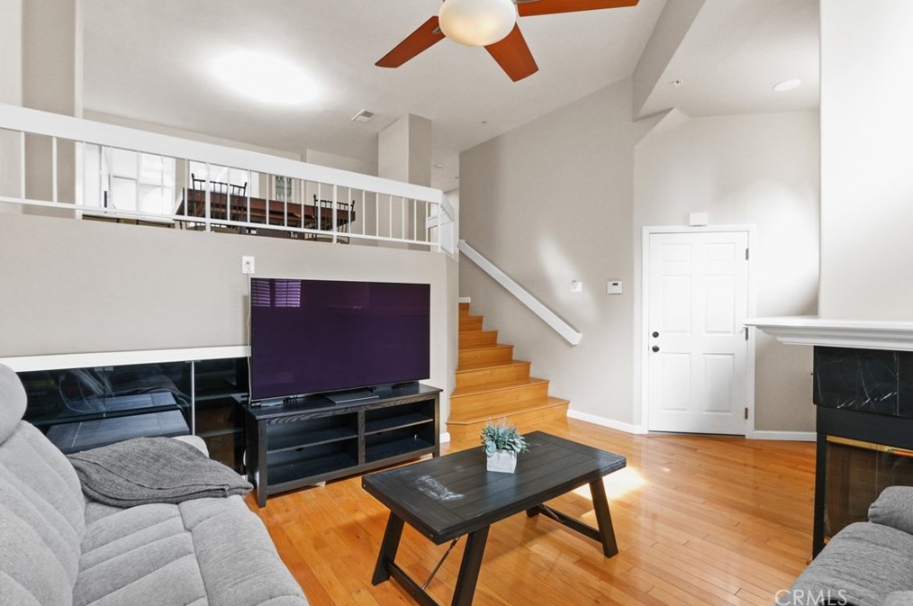 8306 Atlanta Ave, Huntington Beach, CA 92646-6156