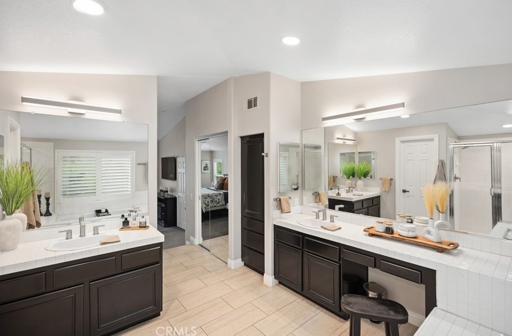 7 Prospector Ct, Trabuco Canyon CA  92679-5325 exterior