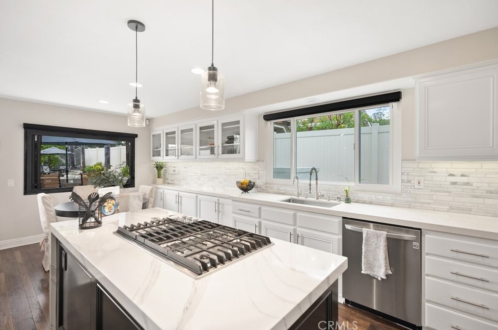 7 Prospector Ct, Trabuco Canyon CA  92679-5325 exterior