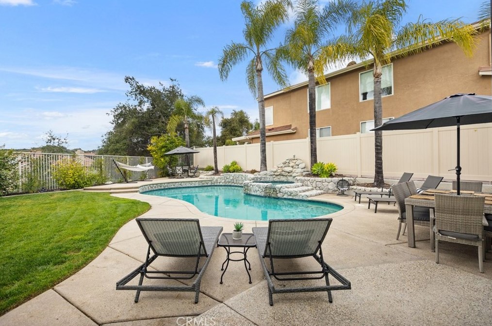 7 Prospector Ct, Trabuco Canyon CA  92679-5325 exterior