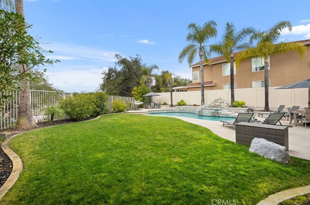 7 Prospector Ct, Trabuco Canyon CA  92679-5325 exterior