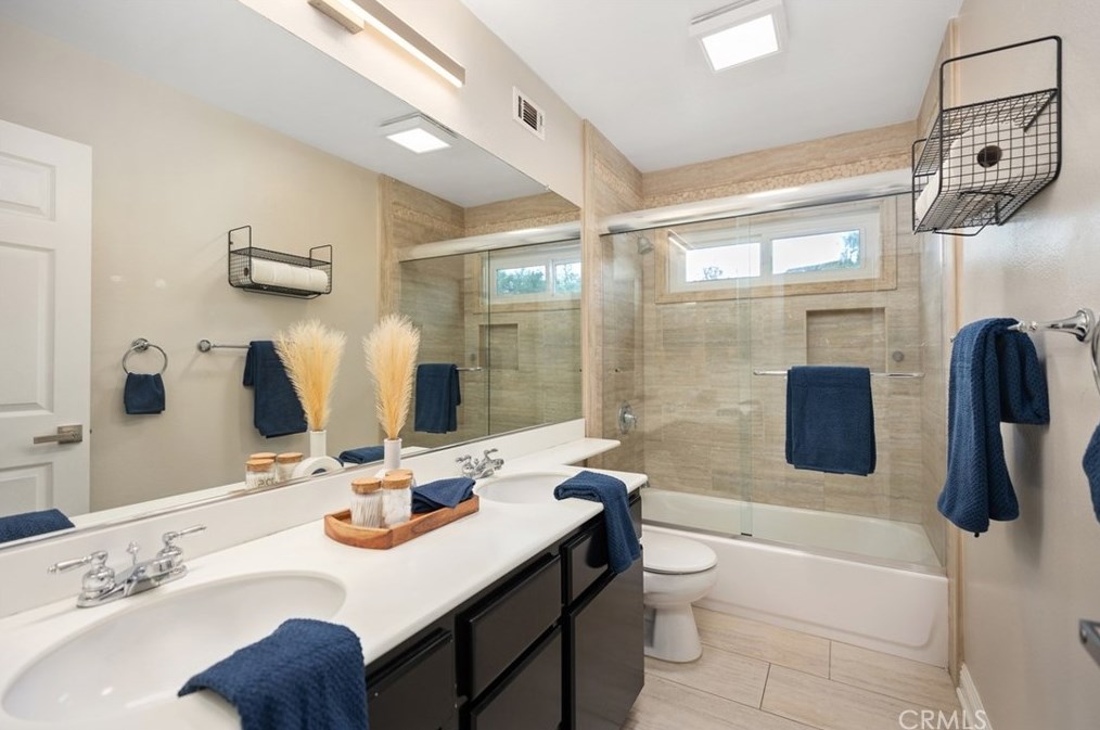 7 Prospector Ct, Trabuco Canyon CA  92679-5325 exterior