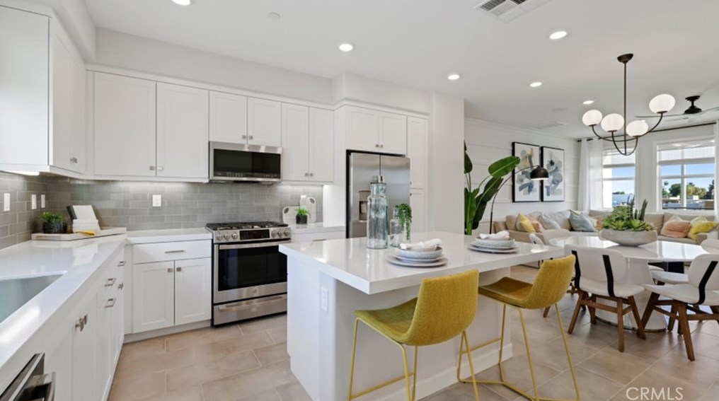 1669 W Lincoln Ave #104, Anaheim, CA 92801