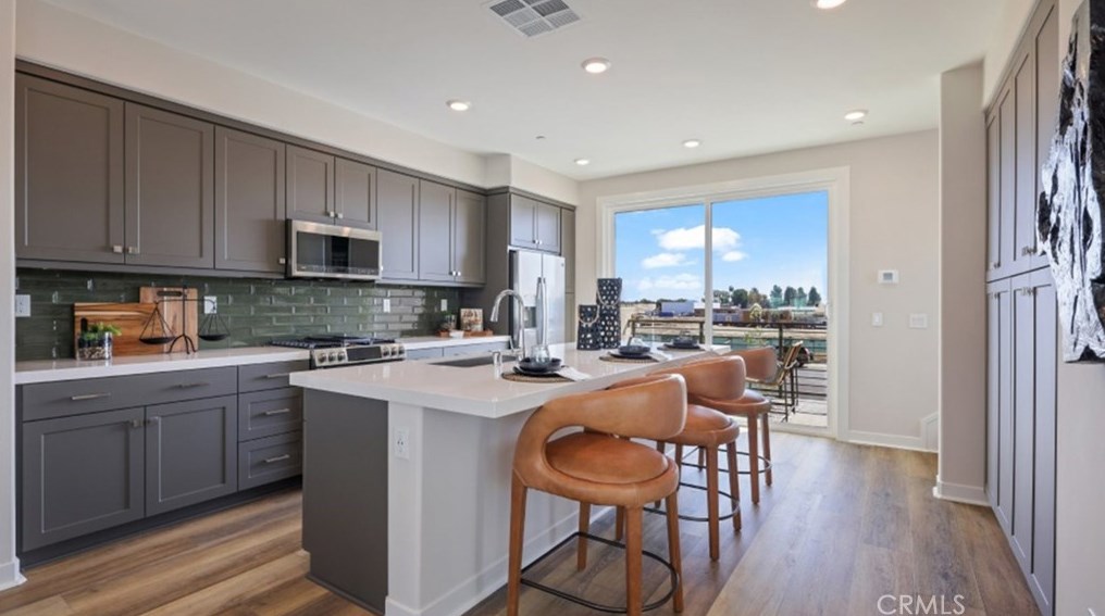 1665 W Lincoln Ave #105, Anaheim, CA 92801