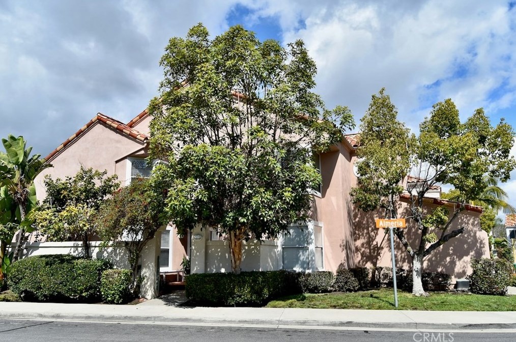 23 Bahia, Irvine, CA 92614-5350