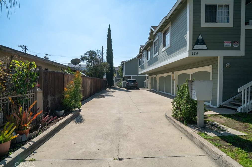 124 Truslow Ave, Fullerton, CA 92832-2373
