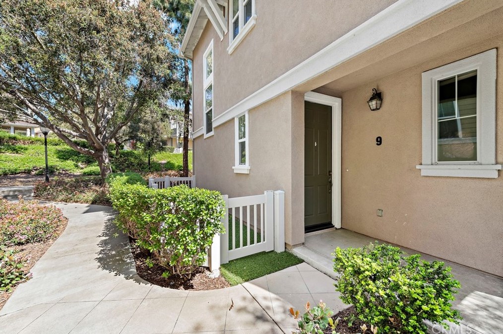 9 Valmont Way, San Juan Capistrano, CA 92694-1261
