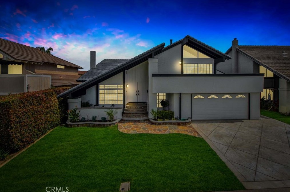 18336 Santa Carlotta St, Santa Ana, CA 92708