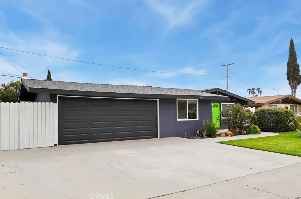 1012 Loara St, Anaheim CA  92801-3618 exterior