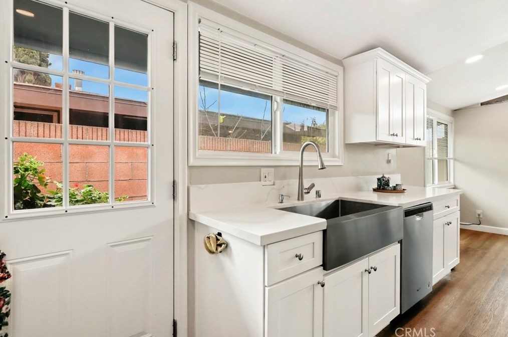 1012 Loara St, Anaheim CA  92801-3618 exterior