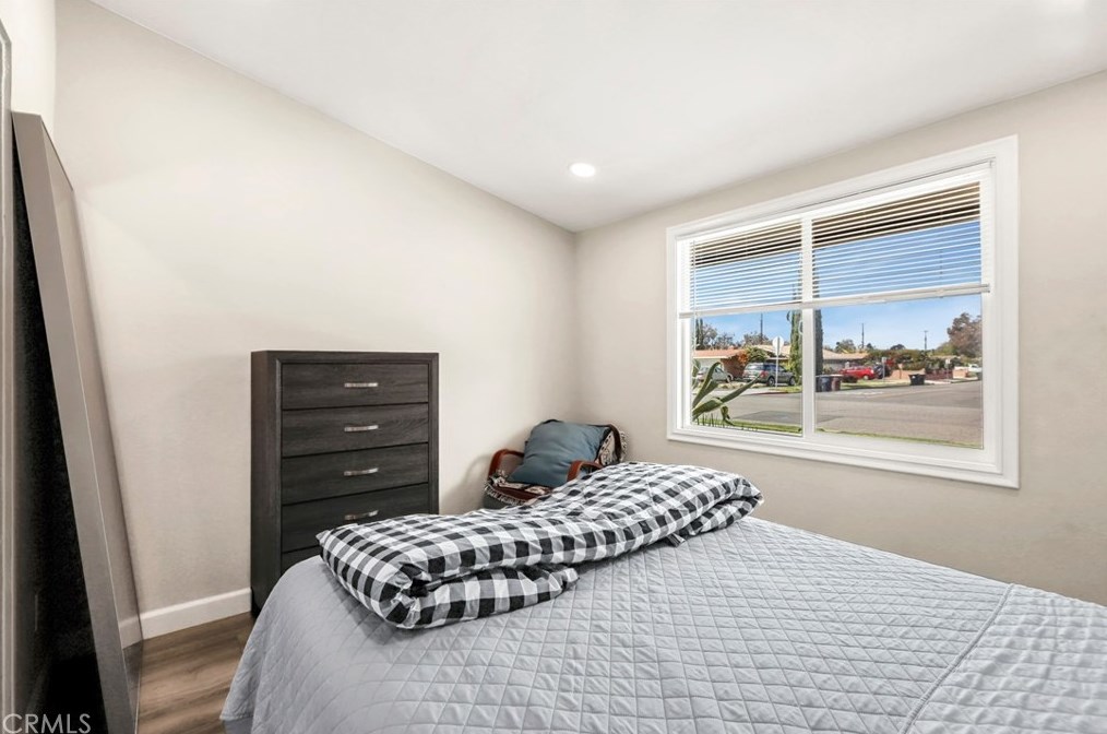 1012 Loara St, Anaheim CA  92801-3618 exterior