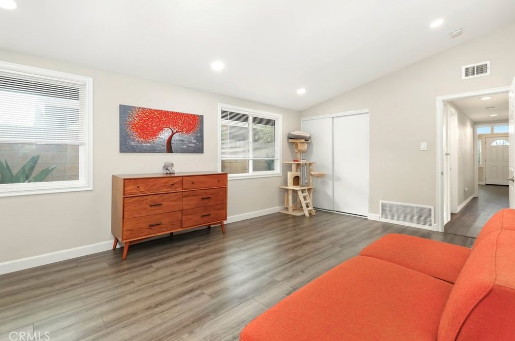 1012 Loara St, Anaheim CA  92801-3618 exterior