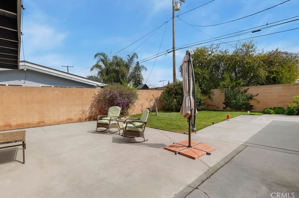 1012 Loara St, Anaheim CA  92801-3618 exterior