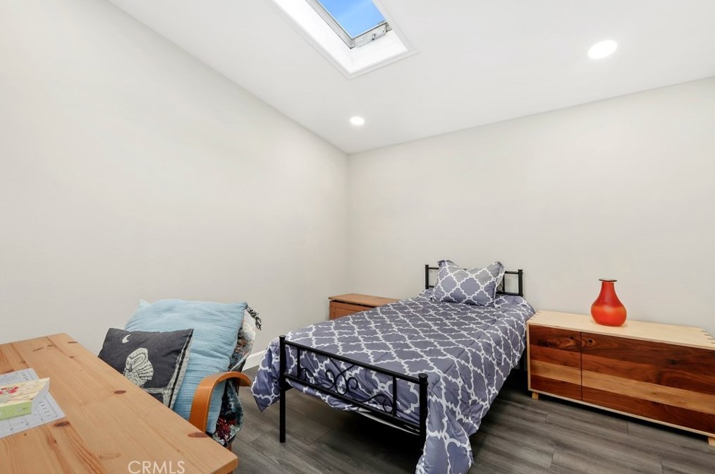 1012 Loara St, Anaheim CA  92801-3618 exterior