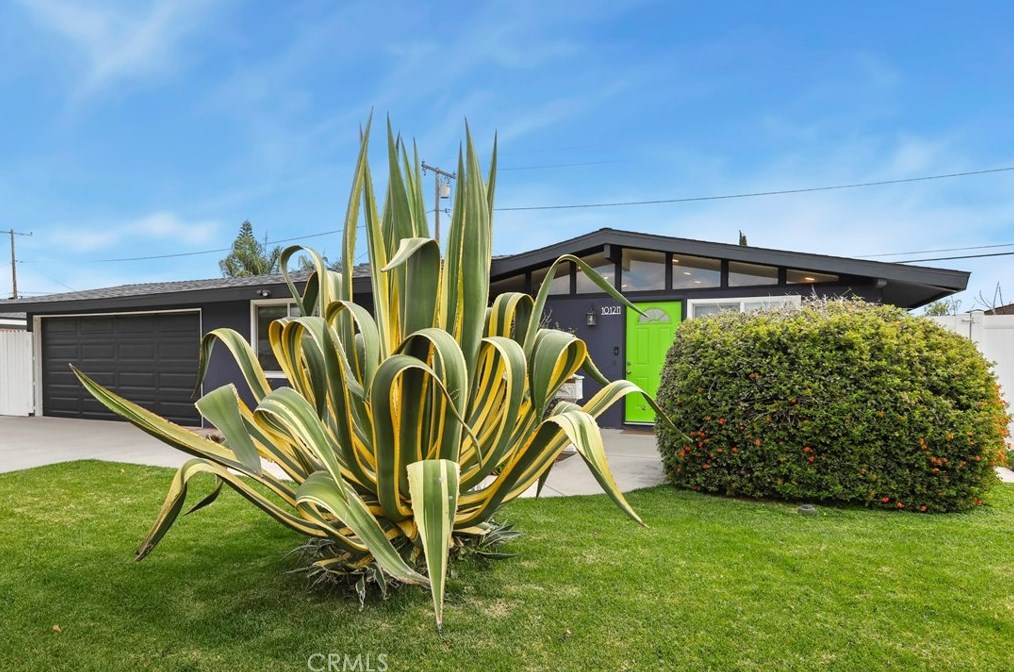 1012 Loara St, Anaheim CA  92801-3618 exterior