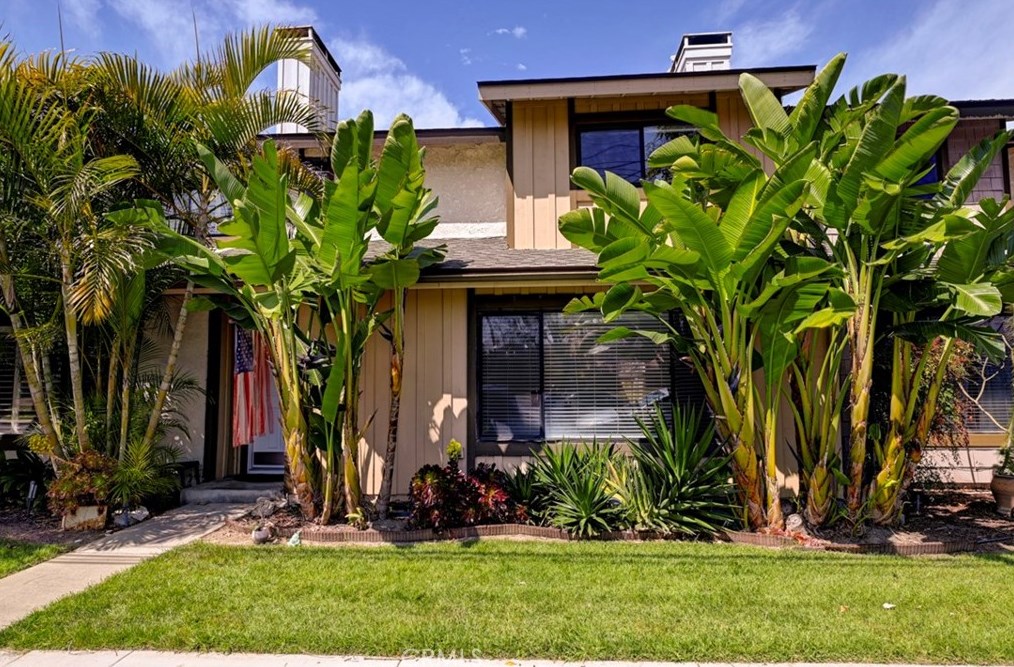 13805 Browning Ave, Tustin CA  92780-5214 exterior