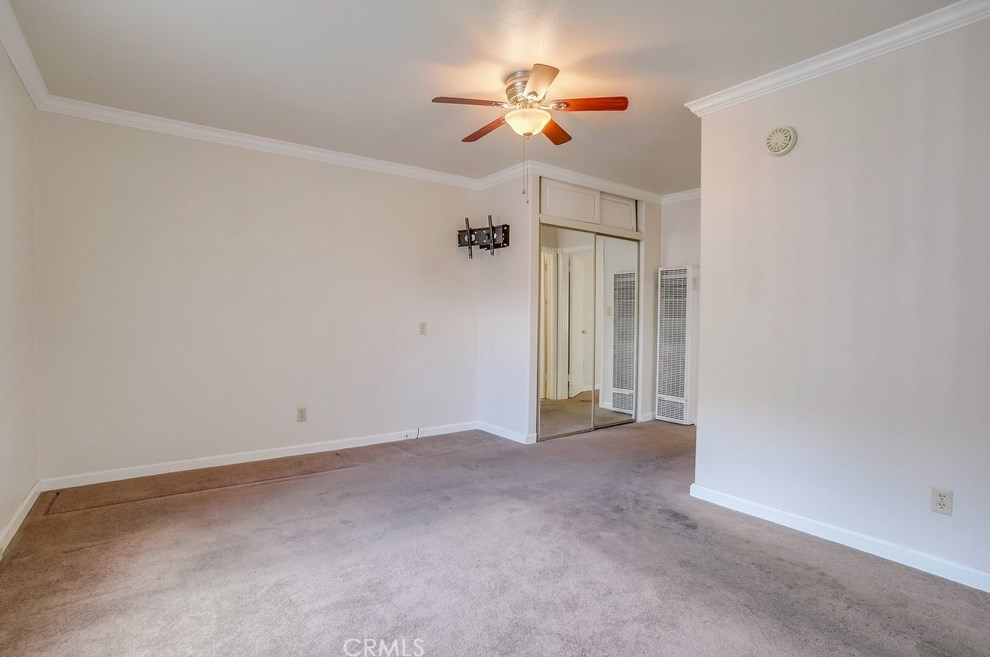 5017 Gafford St, Los Angeles CA  90040-1305 exterior