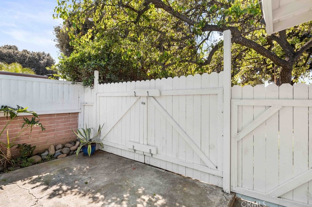 3923 Overland St, Riverside CA  92503-4035 exterior