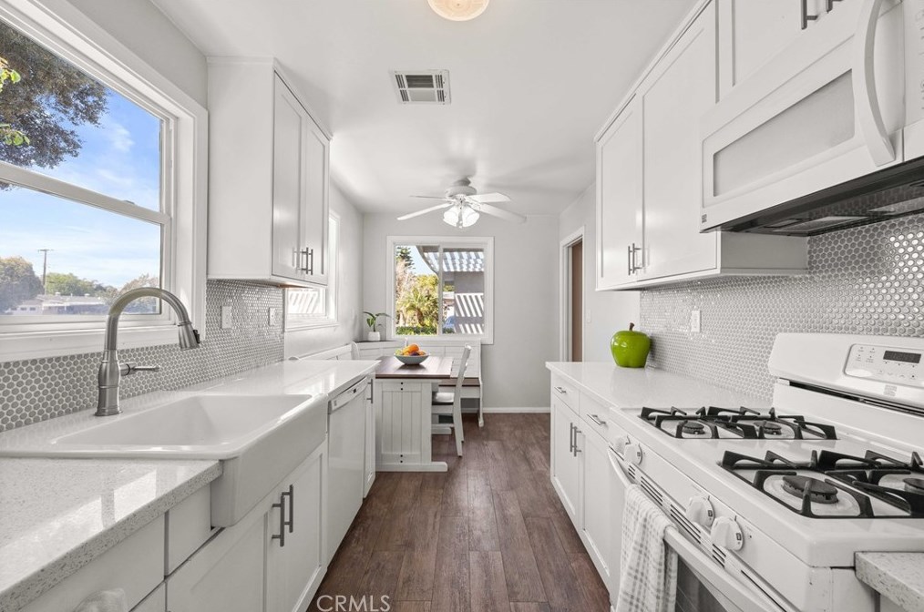 3923 Overland St, Riverside CA  92503-4035 exterior