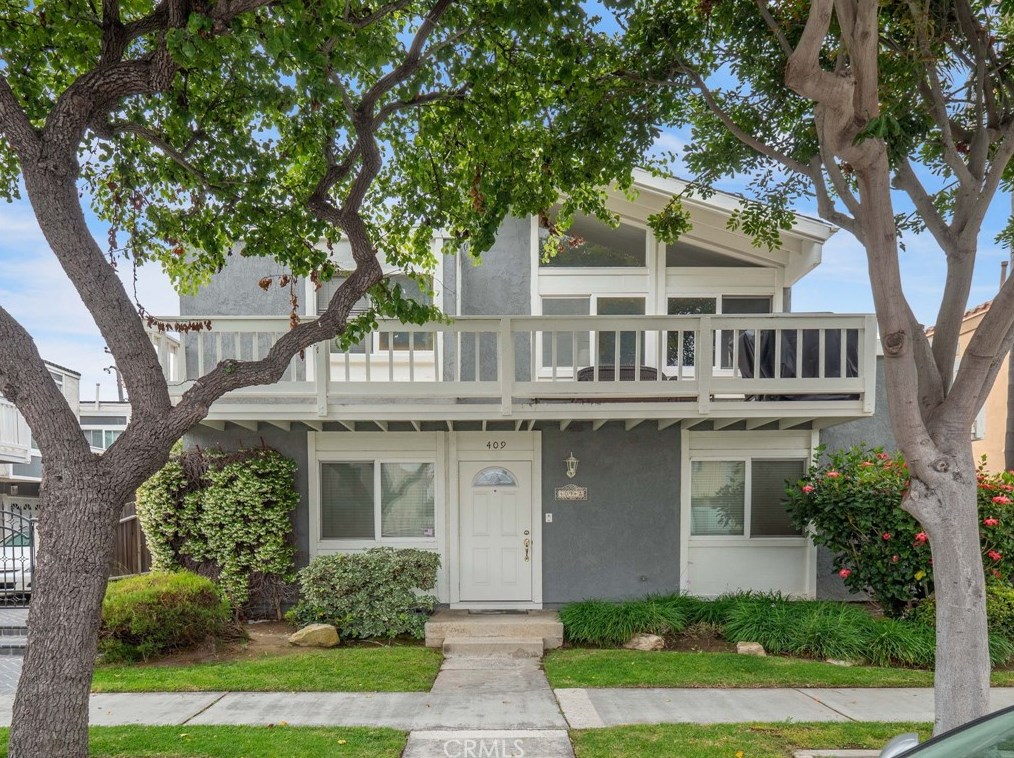 409 20th St, Huntington Beach, CA 92648-3857
