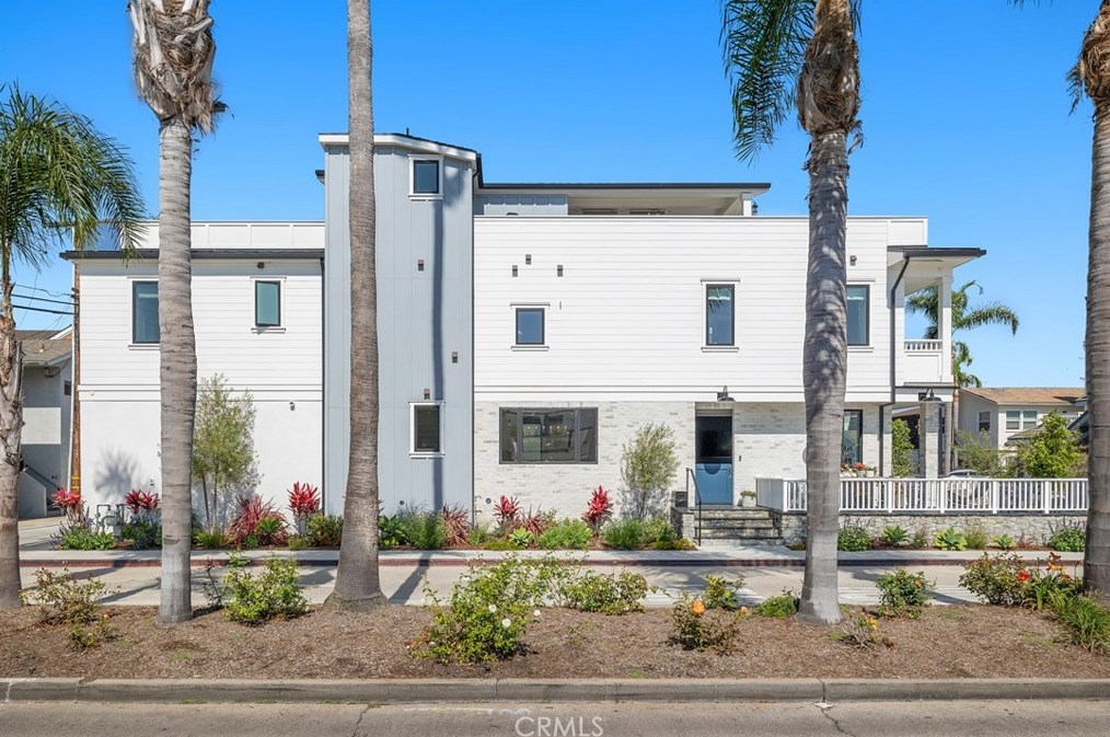 201 Opal Ave, Newport Beach, CA 92662