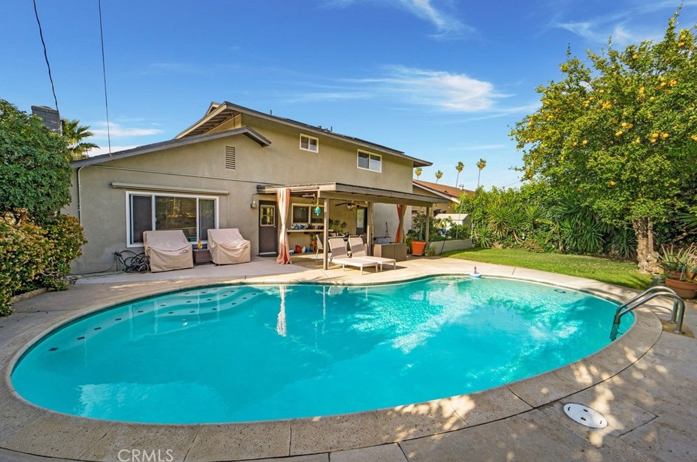 12740 Woodcliff Cir, Riverside CA  92503-4627 exterior