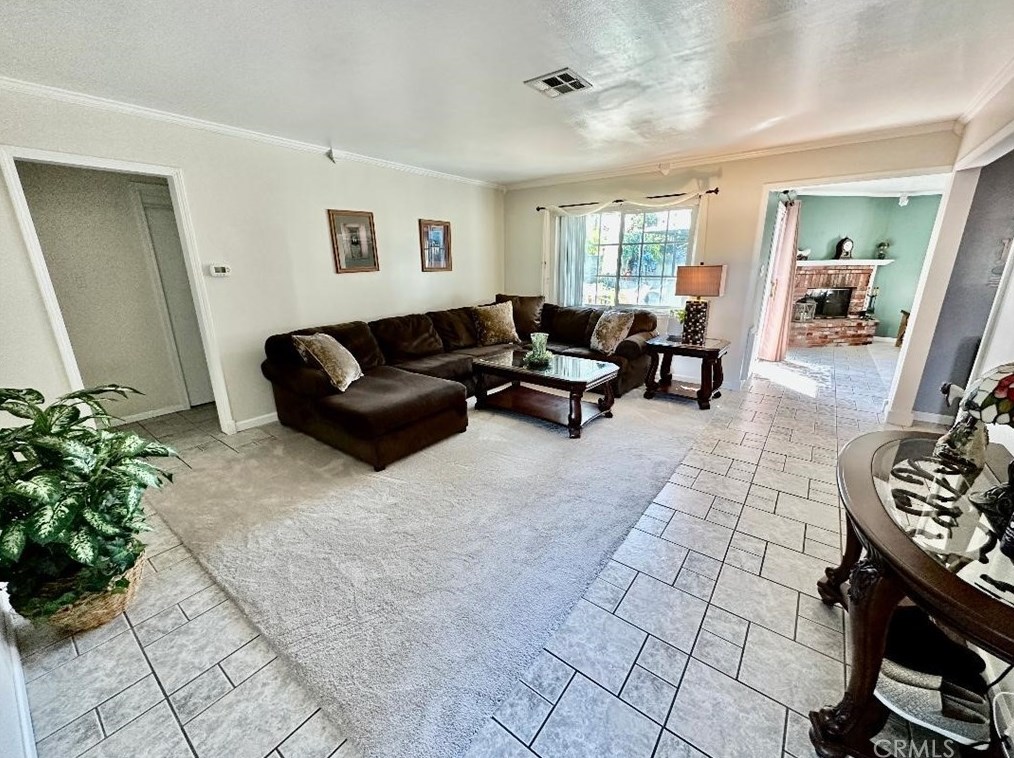 1914 Orange Ave, Anaheim CA  92804-3502 exterior