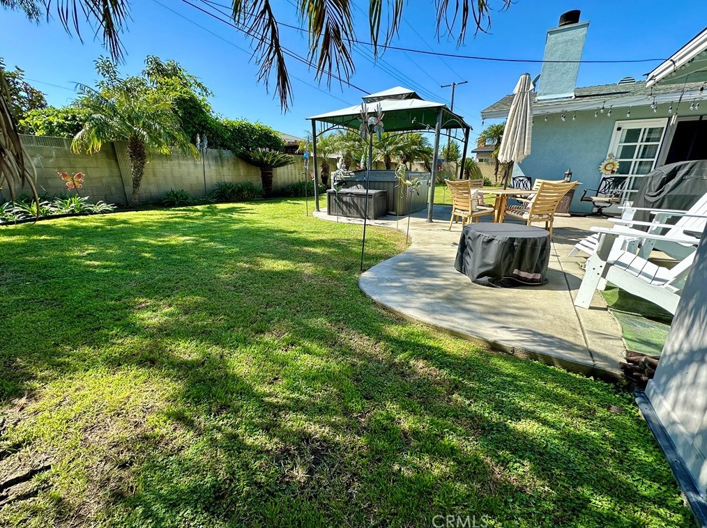1914 Orange Ave, Anaheim CA  92804-3502 exterior