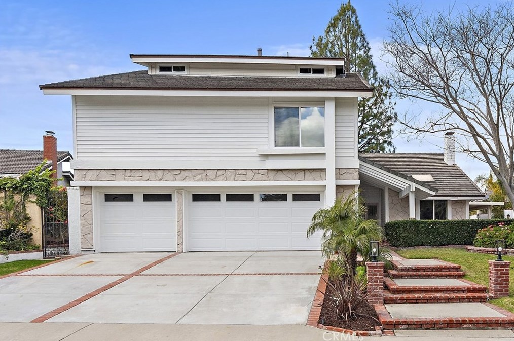 715 Goldfinch Way, Anaheim CA  92807-4419 exterior