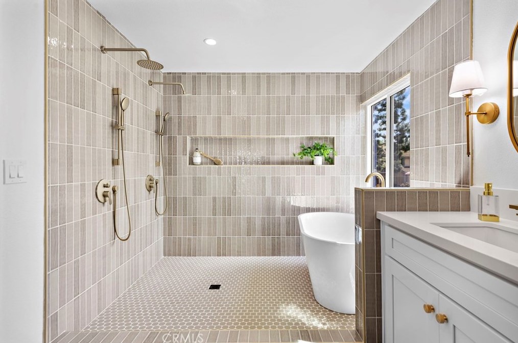 715 Goldfinch Way, Anaheim CA  92807-4419 exterior