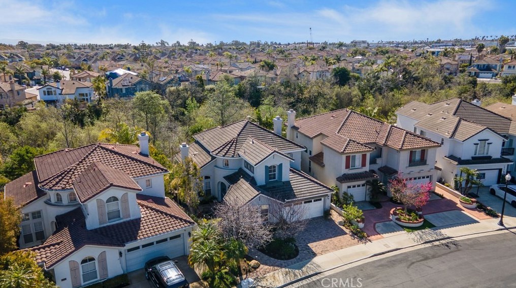 18572 Garnet Ln, Huntington Beach, CA 92648